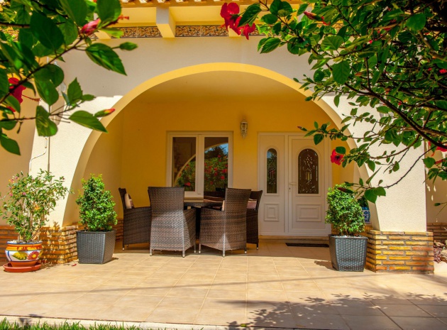 Återförsäljning - Villa - Orihuela Costa - Cabo Roig