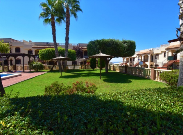 Resale - Apartment - Torrevieja - Aguas Nuevas