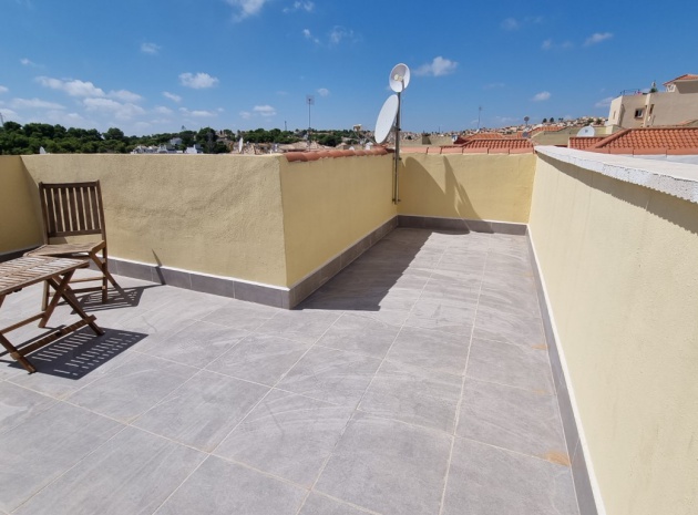 Resale - Townhouse - Villamartin - bosque de las lomas