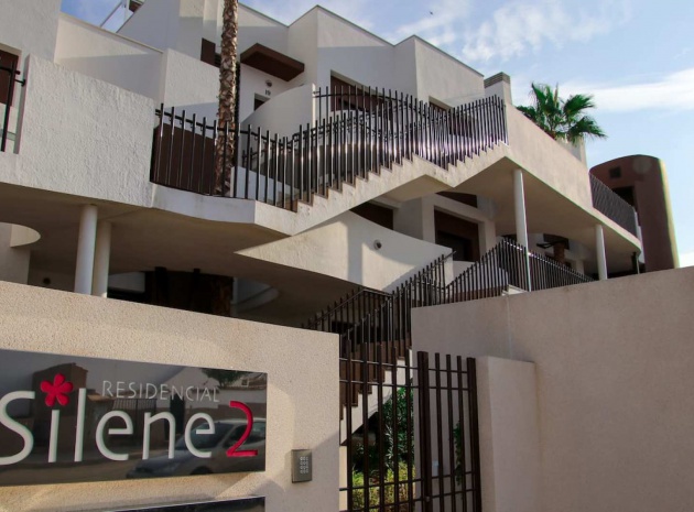 Återförsäljning - Lägenhet - Punta Prima - Res. Silene