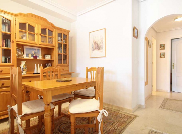 Resale - Apartment - Villamartin