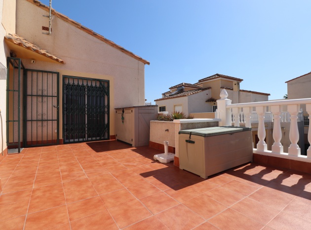 Resale - Villa - Algorfa - Montebello