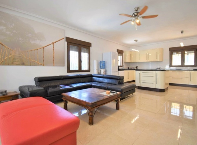 Resale - Villa - Orihuela Costa - Villamartin