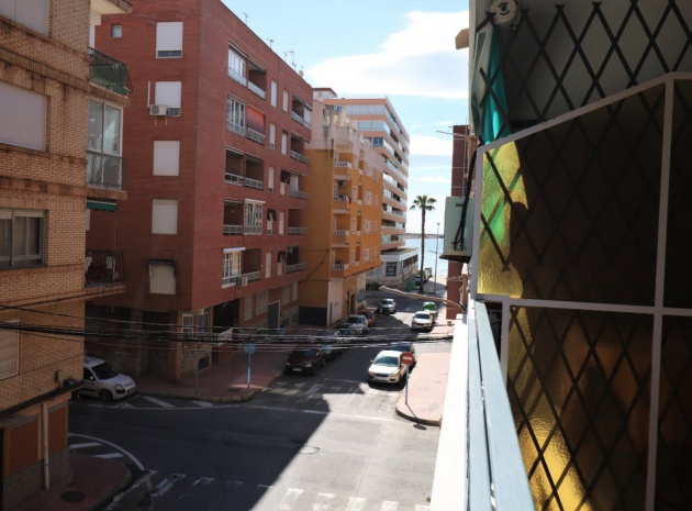 Återförsäljning - Lägenhet - Torrevieja - Beachside Torrevieja