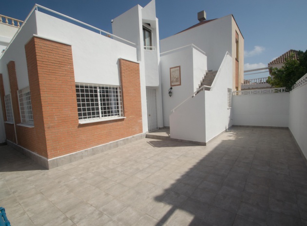 Resale - Bungalow - Los Altos