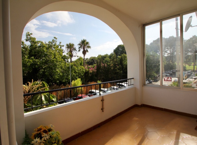 Resale - Apartment - Villamartin