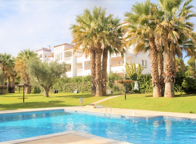 Resale - Apartment - Villamartin