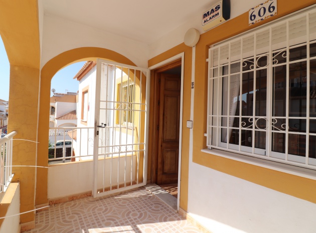 Återförsäljning - Lägenhet - Torrevieja - Altos del Limonar