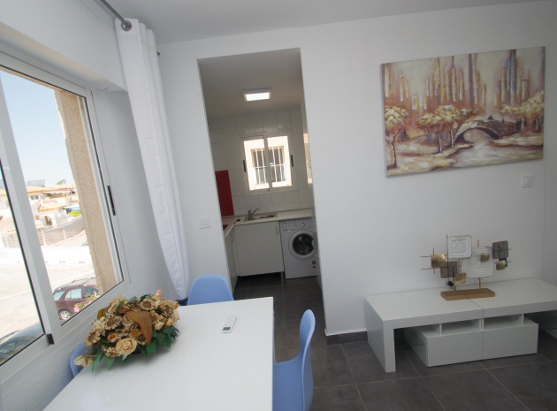 Wiederverkauf - Wohnung - Torrevieja - Aguas Nuevas