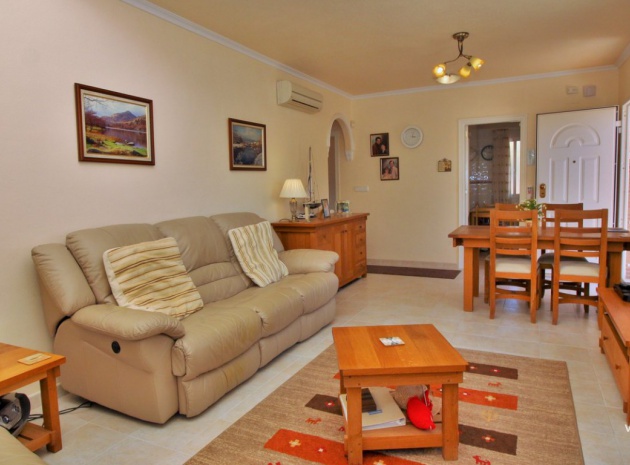 Resale - Villa - Villamartin