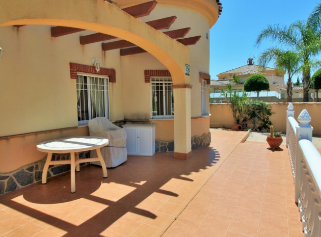 Resale - Villa - Villamartin