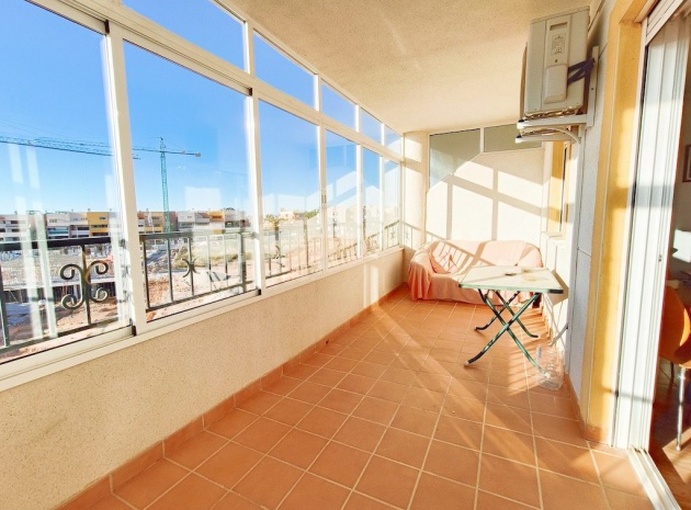 Resale - Apartment - Playa Flamenca - la mirada