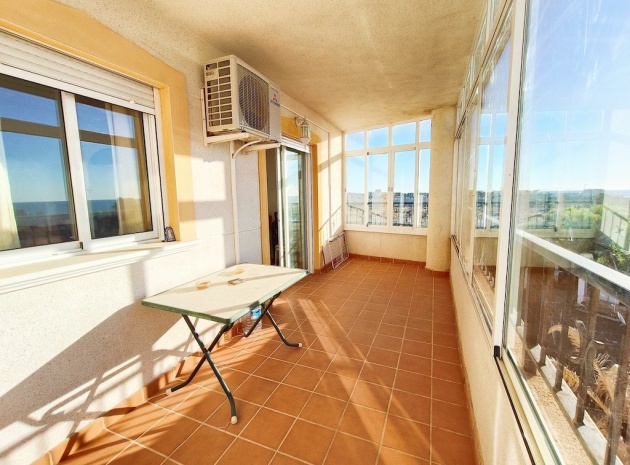 Resale - Apartment - Playa Flamenca - la mirada