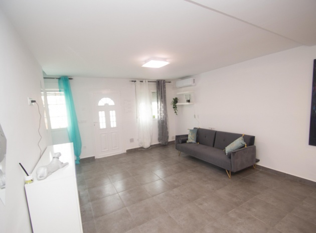 Resale - Townhouse - Torrevieja - torreta