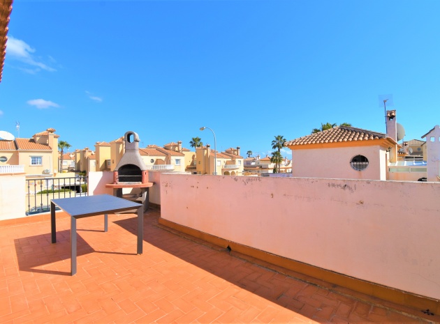 Återförsäljning - Villa - Orihuela Costa - Playa Flamenca