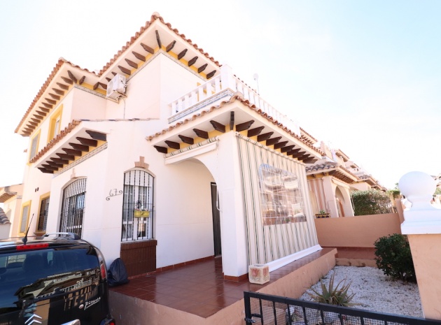 Återförsäljning - Villa - Cabo Roig - Lomas de Cabo Roig