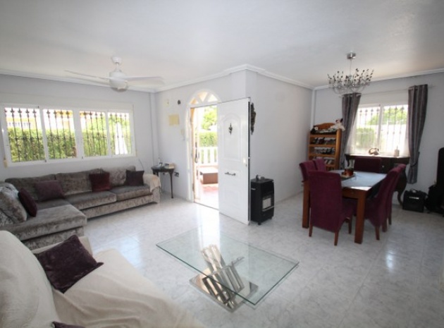 Resale - Villa - Villamartin - pinada golf