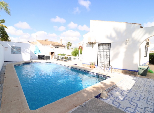 Resale - Villa - Torrevieja - el chaparral