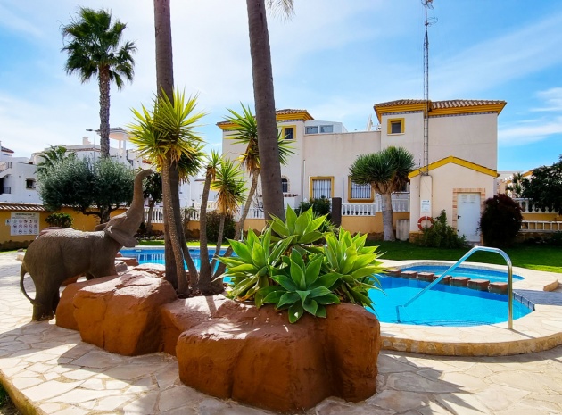 Resale - Villa - Villamartin