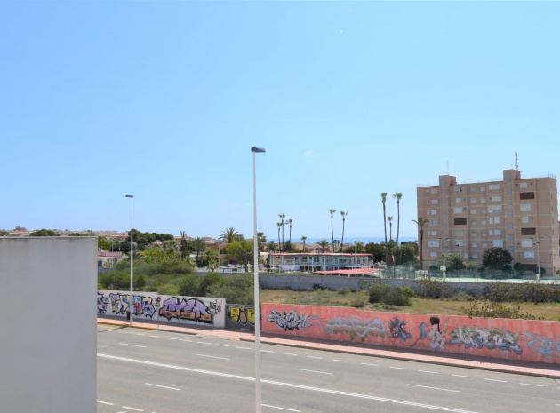 Återförsäljning - Lägenhet - Torrevieja - Aguas Nuevas