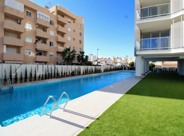 Revente - Appartement - Torrevieja - Nueva Torrevieja