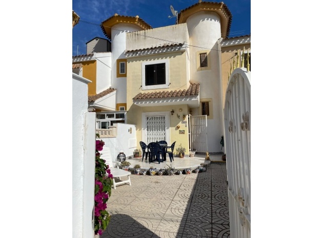 Resale - Townhouse - Playa Flamenca - Urb Horizonte