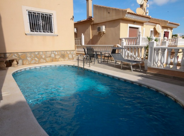 Resale - Villa - Villamartin - El Galan