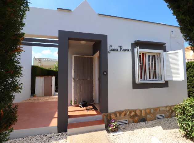 Resale - Villa - Algorfa - Montebello