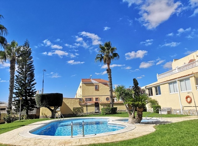 Resale - Townhouse - Playa Flamenca - las chismosas