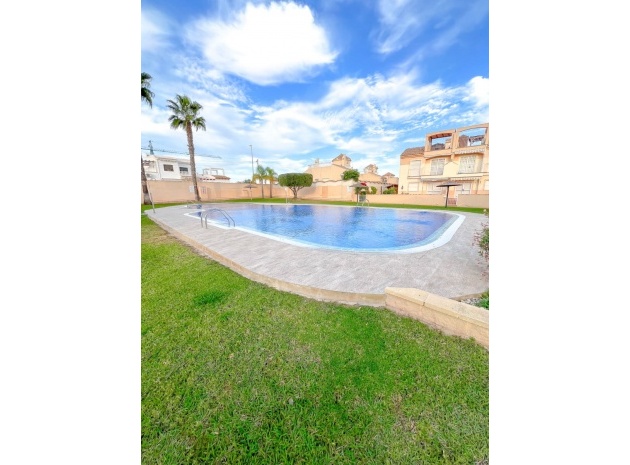 Resale - Townhouse - Playa Flamenca - las chismosas