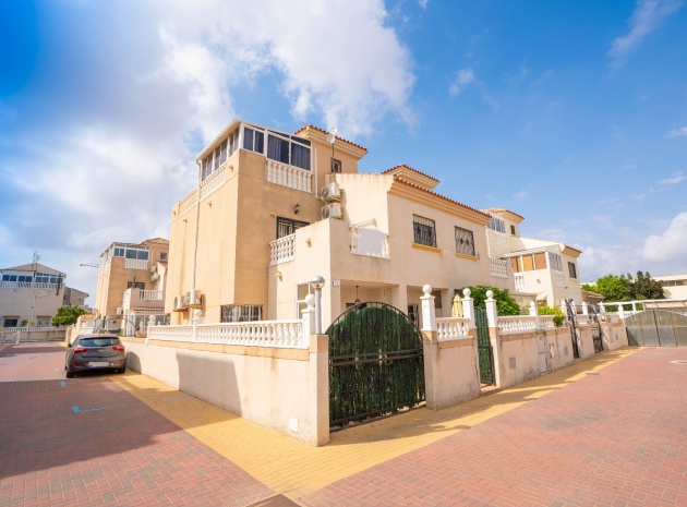 Resale - Villa - Torrevieja - torreta