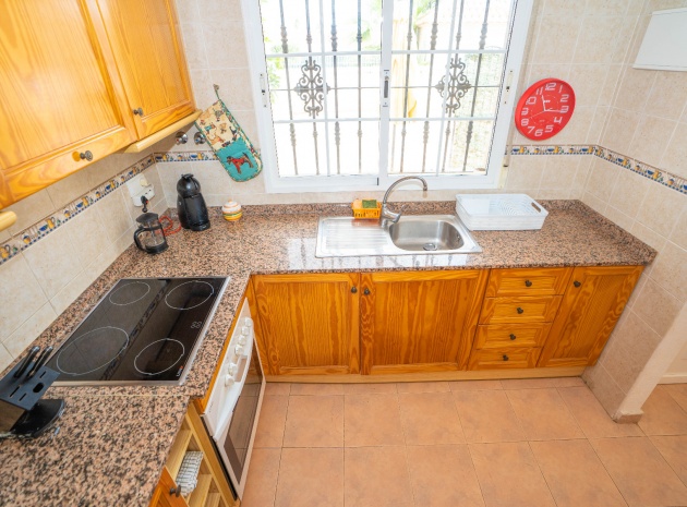 Resale - Villa - Torrevieja - torreta