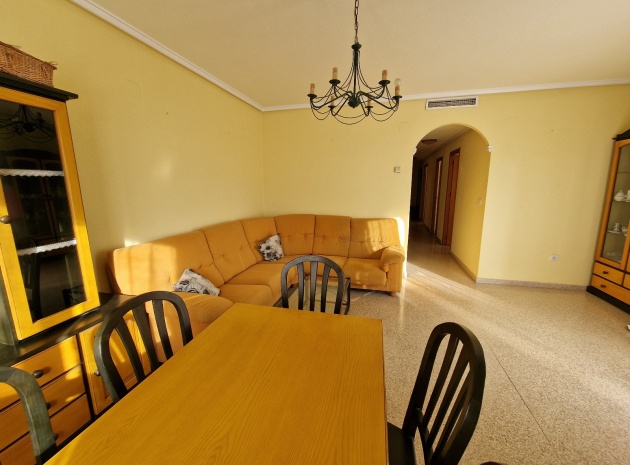 Resale - Apartment - Guardamar del Segura - Mercadona Area