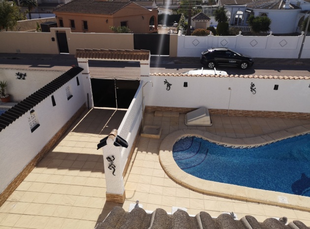 Återförsäljning - Villa - Torrevieja - San Luis