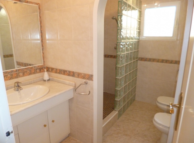 Resale - Villa - La Zenia