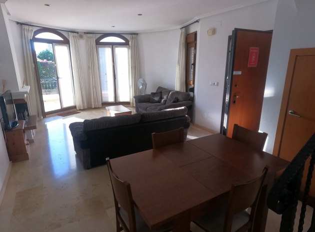 Resale - Villa - Algorfa