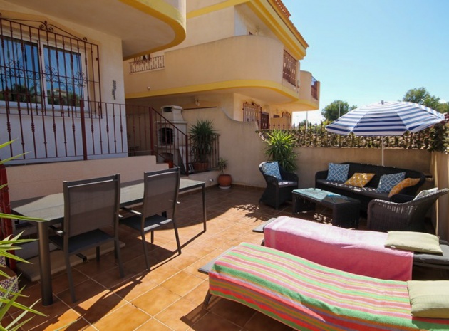 Resale - Villa - La Zenia