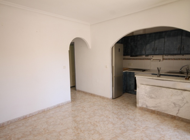 Resale - Townhouse - Villamartin - Blue Lagoon