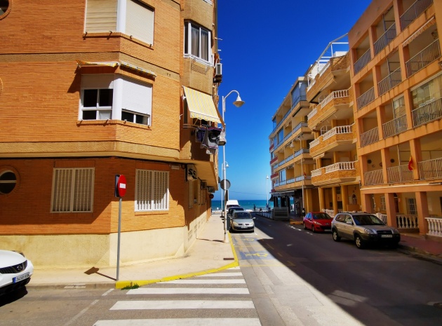 Resale - Apartment - Guardamar del Segura