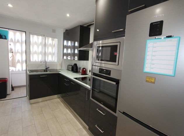 Resale - Apartment - Guardamar del Segura