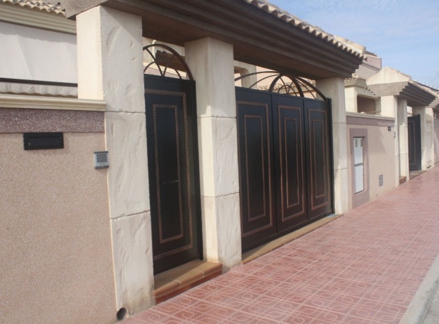 Nieuw gebouw - Herenhuis - Torrevieja - Los Altos