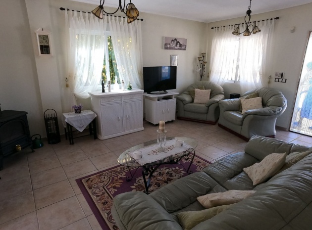 Resale - Villa - Algorfa