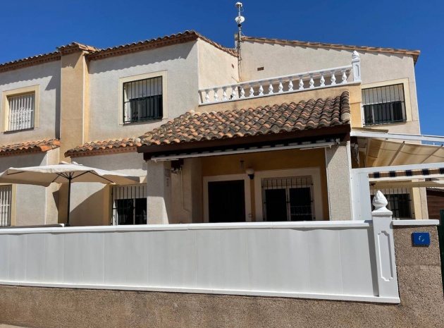 Resale - Villa - Algorfa - Montebello