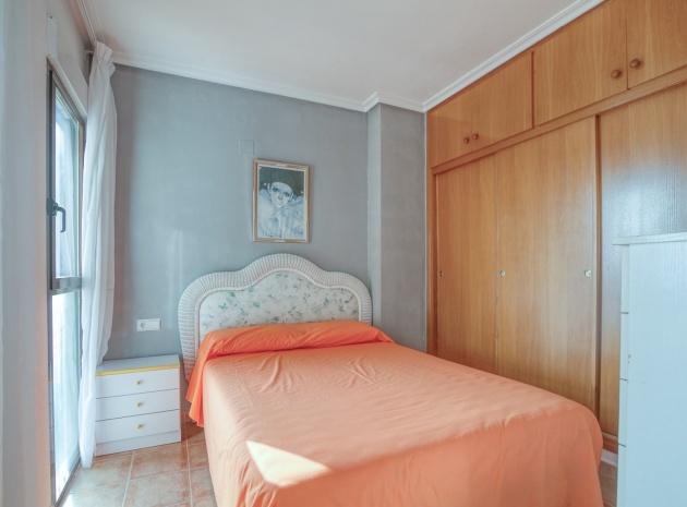 Resale - Apartment - Santa Pola