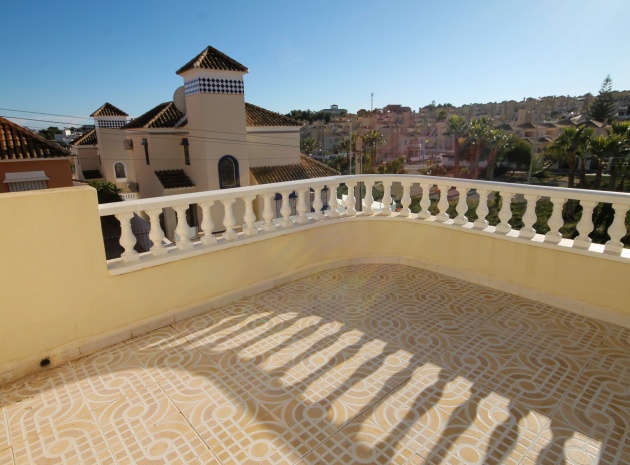 Resale - Villa - Villamartin