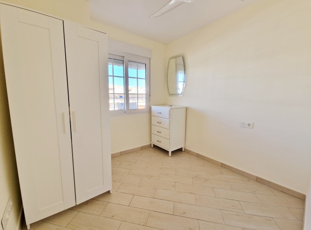 Resale - Apartment - Guardamar del Segura