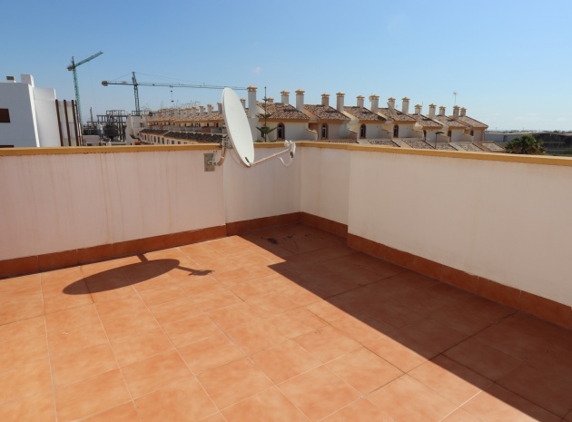 Resale - Townhouse - Villamartin