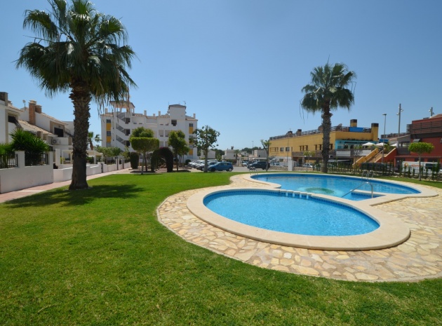 Resale - Apartment - Villamartin - La Fuente