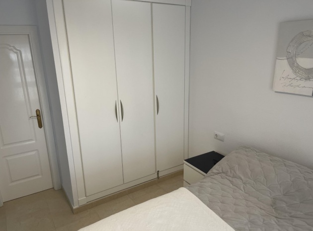 Resale - Apartment - Villamartin - La Fuente