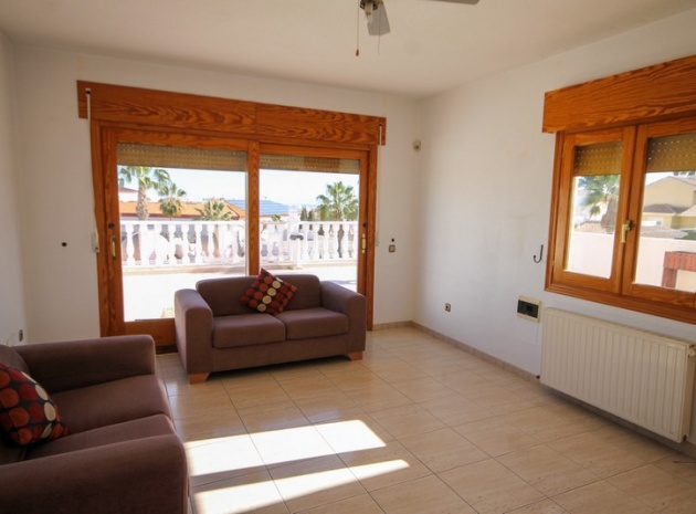 Resale - Villa - Villamartin - blue lagoon